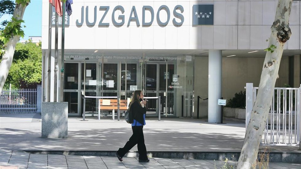 Archivo - La responsable de Compras del Ayuntamiento de Madrid, Elena Collado,  a la salida de testificar en los Juzgados de Plaza de Castilla
