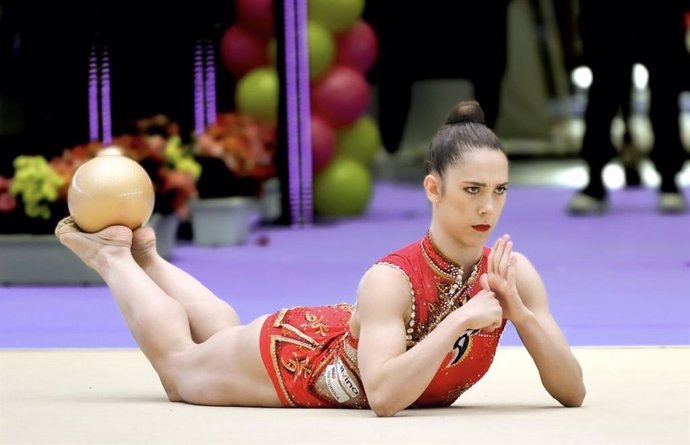 La gimnasta española Polina Berezina, durante una competición.