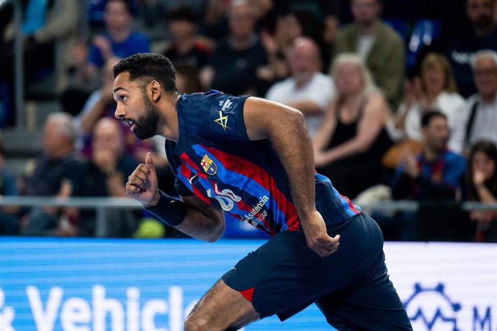 Melvyn Richardson, durante un partido con el Bara.