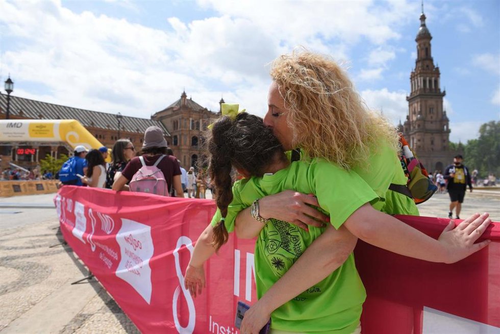 Archivo - Participantes de una de las carreras 10K de la ciudad.