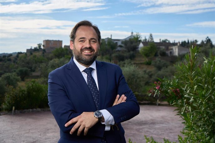 El presidente del PP de C-LM, Paco Núñez, en una entrevista con Europa Press