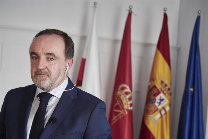 Archivo - El cancidato de UPN de la Presidencia de Navarra, Javier Esparza, en una imagen de archivo