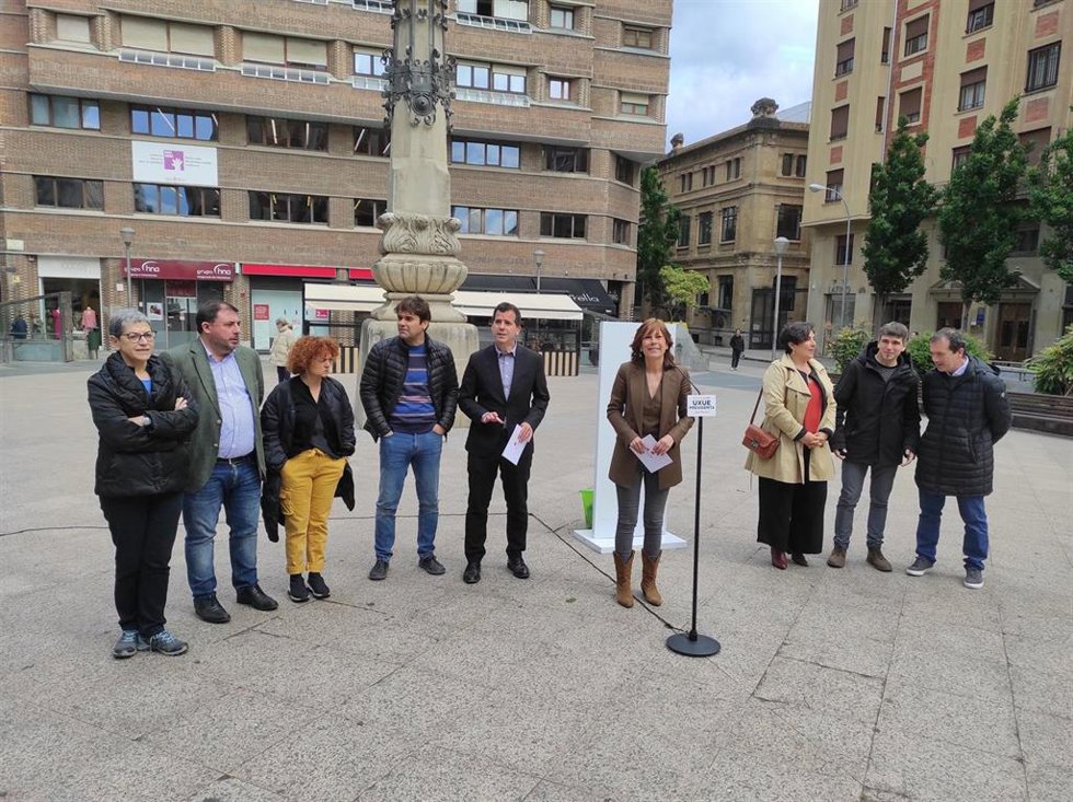 La candidata de Geroa Bai a la Presidencia del Gobierno de Navarra, Uxue Barkos, en un acto electoral en Pamplona.