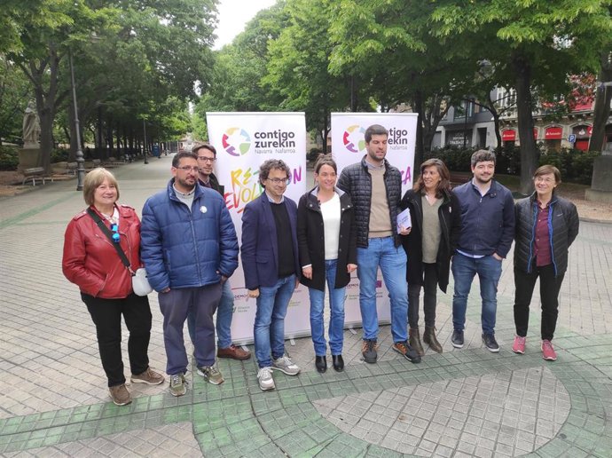 La candidata de Contigo Navarra a la Presidencia del Gobierno foral, Begoña Alfaro, en un acto electoral en Pamplona.