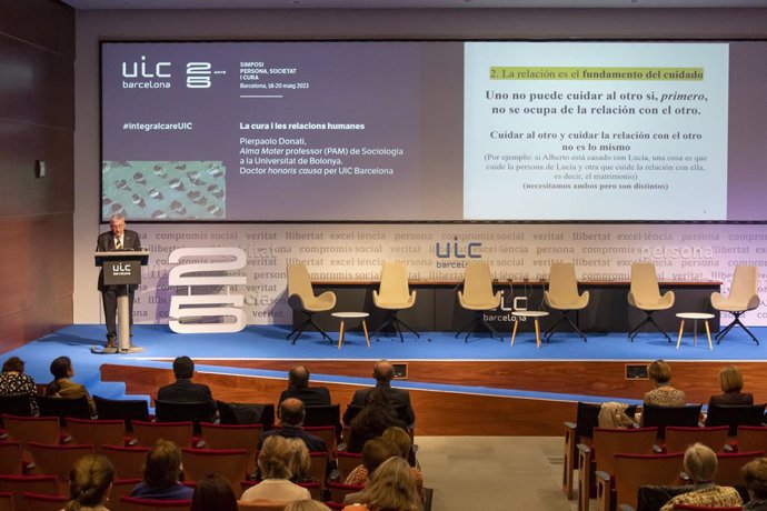 Pierpaolo Donati ha participado en el simposio Persona, Sociedad y Cuidado en UIC Barcelona