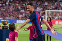 Sergio Busquets alzará el trofeo de LaLiga tras el Barça-Real Sociedad