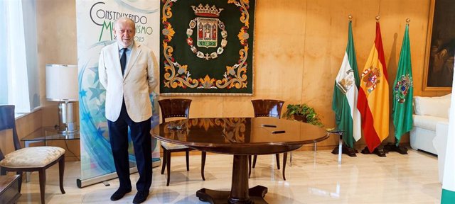 El presidente del Consejo Andaluz de Gobiernos Locales (CAGL) y de la Federación Andaluza de Municipios y Provincias (FAMP), Fernando Rodríguez Villalobos