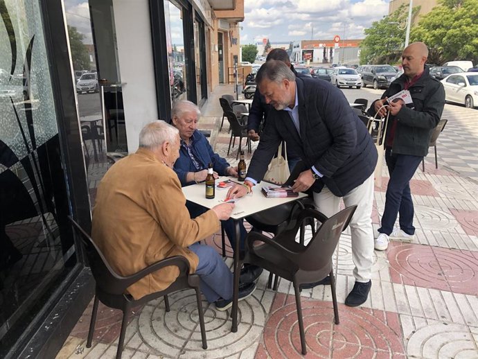 El candidato del PSOE en Cuenca, Darío Dolz.