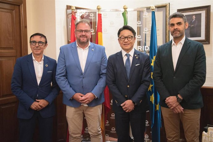 Una delegación japonesa visita Mérida