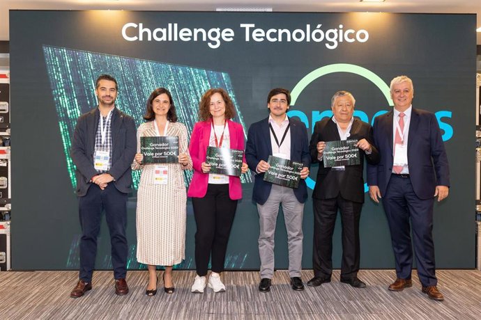 Equipo ganador del challenge tecnológico de meetechSpain 2023.