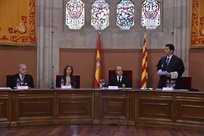 Instant de l'acte del Collegi de Procuradors de Barcelona