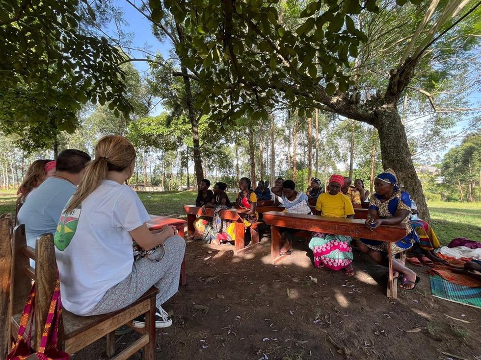 Una ginecóloga del Hospital de Antequera participa en un proyecto de cooperación internacional en Uganda