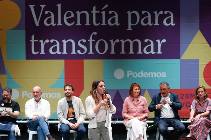 La ministra de Igualdad, Irene Montero, ha participado este viernes en Murcia, en el Teatro Pupaclown, en un acto electoral organizado por Podemos, IU-Verdes y Alianza Verde