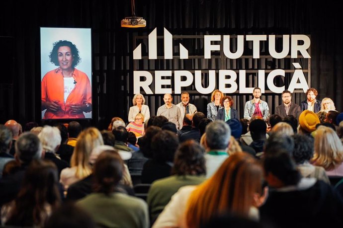 La secretaria general de ERC, Marta Rovira, interviene en un acto en Vic (Barcelona).