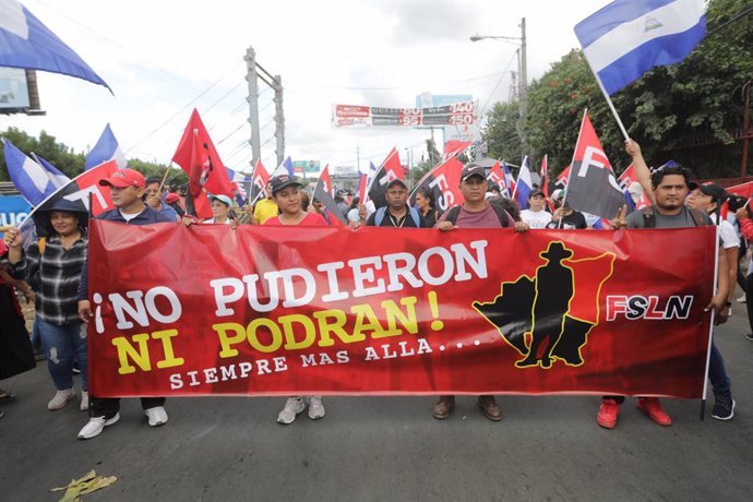 Archivo - 11 February 2023, Nicaragua, Managua: Demonstrators take part in the march "Victory March of the People," in Managua to show support of President Ortega's government. Photo: Inti Ocon/dpa