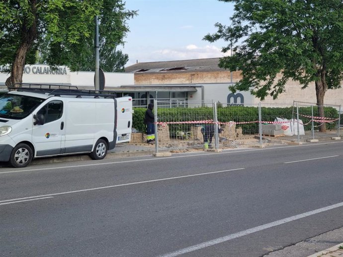 Comenzadas las obras de acondicionamiento de las paradas del autobús urbano de Calahorra