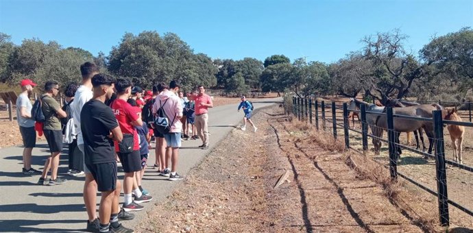Participantes en los 'Encuentros Juveniles' en el Huerto Ramírez.