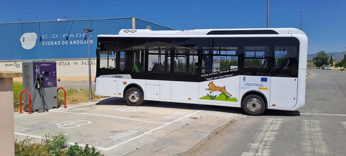 Autobús eléctrico para las subidas al Santuario de la Virgen de la Cabeza
