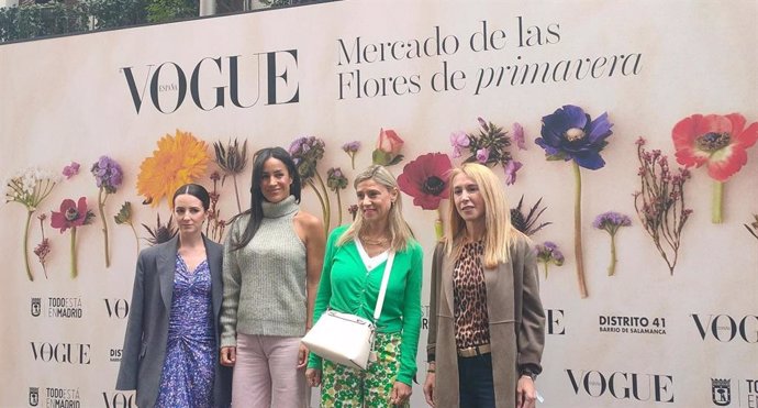 La vicealcaldesa y candidata a la Alcaldía de Madrid por Ciudadanos, Begoña Villacís, en el Mercado de las Flores de primavera.