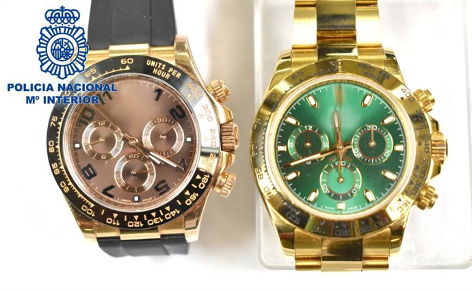 Dos relojes de alta gama incautados a los detenidos en Ibiza por un robo con violencia y falsedad documental