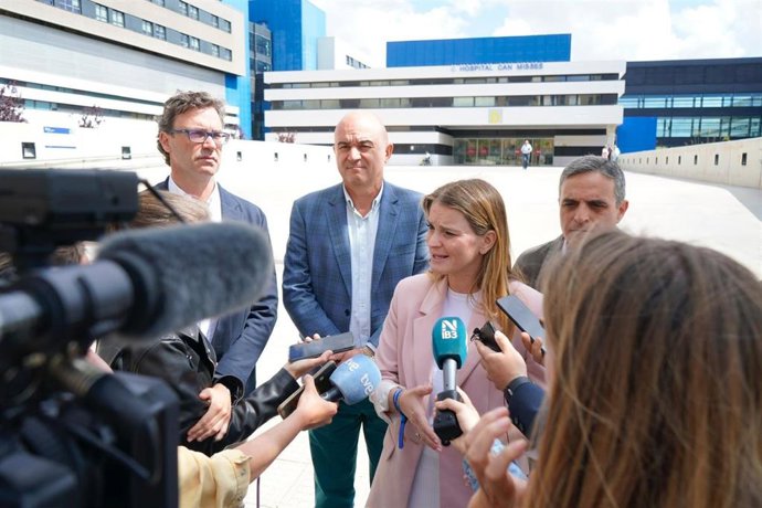 Prohens anuncia que declarará Ibiza como zona de difícil cobertura sanitaria, si gobierna tras las elecciones del próximo 28 de mayo