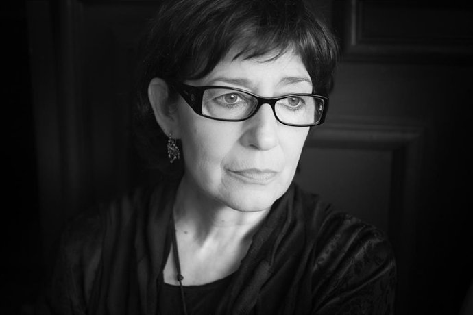 Olvido García Valdés y Juan Carlos Mestre encabezan el ciclo de Diálogos Poéticos de la Feria del Libro de Valladolid