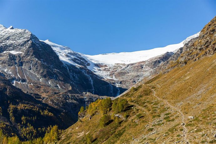 Archivo - Alpes suizos