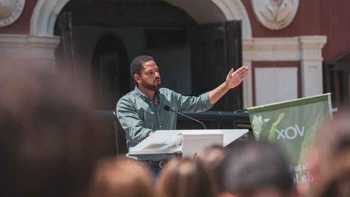 El secretario general de VOX, Ignacio Garriga, se ha desplazado hoy hasta Lorca para participar en un mitin