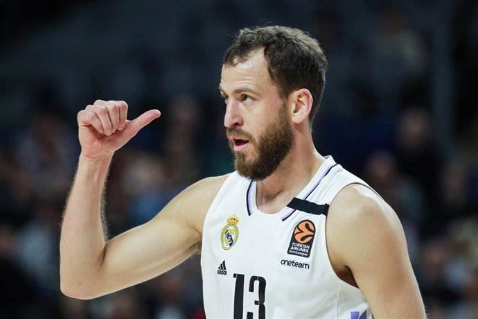 Archivo - Sergio Rodriguez of Real Madrid gestures during Turkish Airlines Euroleague basketball match