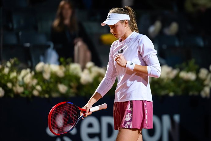 Elena Rybakina of Kazakhstan in action during the quarter-final of the 2023 Internazionali BNL dItalia WTA 1000 tennis tournament