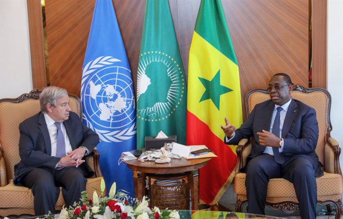 Archivo - DAKAR, May 3, 2022  -- United Nations Secretary-General Antonio Guterres (L) and Senegalese President Macky Sall hold talks in the presidential palace in Dakar, Senegal, May 1, 2022.