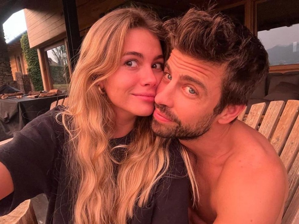 CLARA CHÍA Y GERARD PIQUÉ