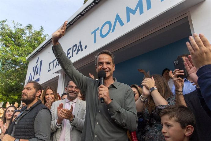 Kyriakos Mitsotakis s'adrea als votants del seu partit Nova Democrcia a Atenes, Grcia