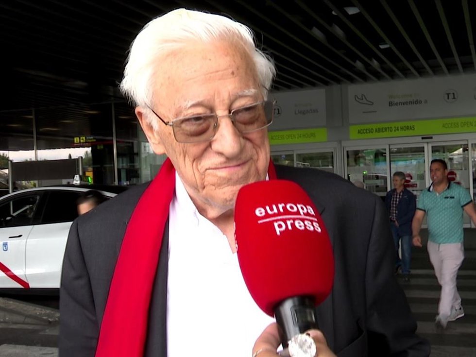 EL PADRE ÁNGEL NOS DESVELA CÓMO FUE SU ENCUENTRO CON CHABELI IGLESIAS