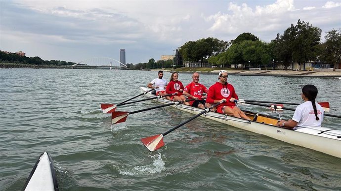 Prueba de remo organizada este domingo por el Club Remo Guadalquivir.