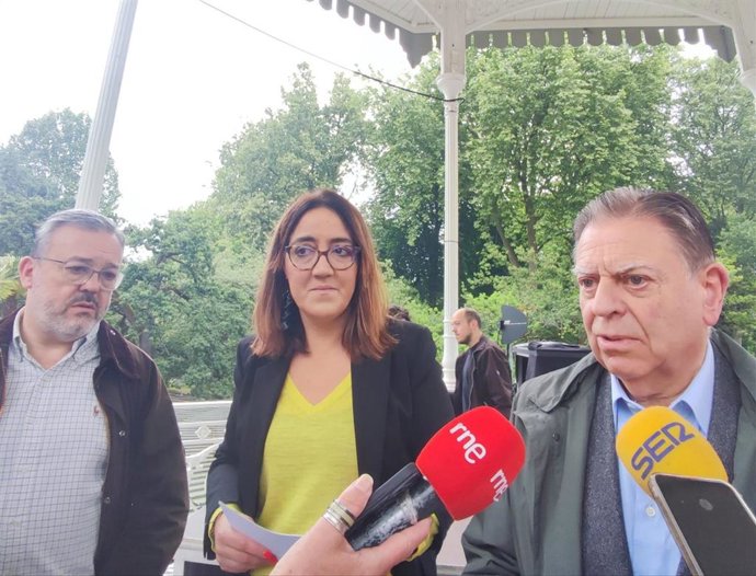 Alfredo García Quintana, Covadonga Díaz y Alfredo Canteli (PP)