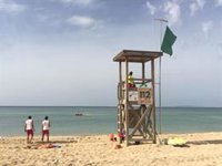 Cort celebra la desconvocatoria de la huelga de socorristas