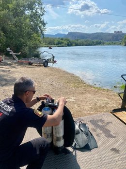 Los Mossos d'Esquadra encuentran un cadáver en el río Ebro (Tarragona) dentro de un vehículo hundido