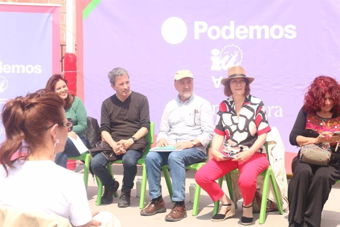 Mitin central que la coalición municipalista IU-Verdes+Podemos+AV ha celebrado en Cehegín
