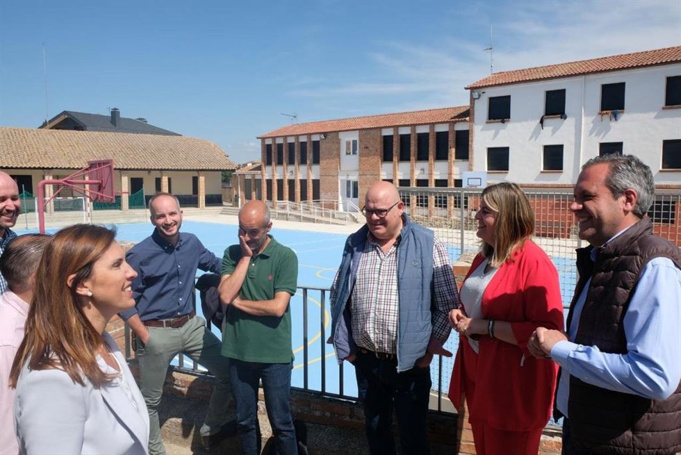Ortas dice que con Cs los aragoneses no tendrán que elegir entre su proyecto de vida o la educación de sus hijos.