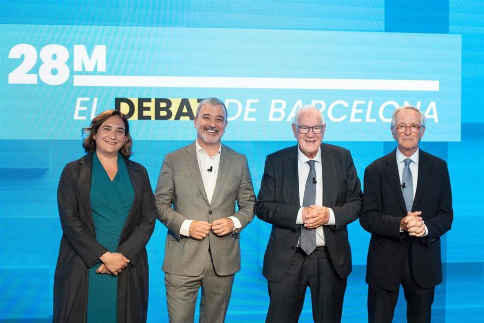 Los cuatro candidatos más votados según la encuesta, en un debate de campaña
