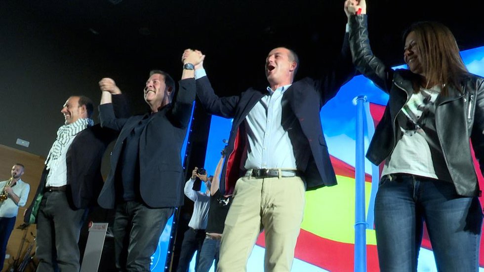 Page critica a Vox y Núñez, designado por Cospedal, el último domingo de campaña