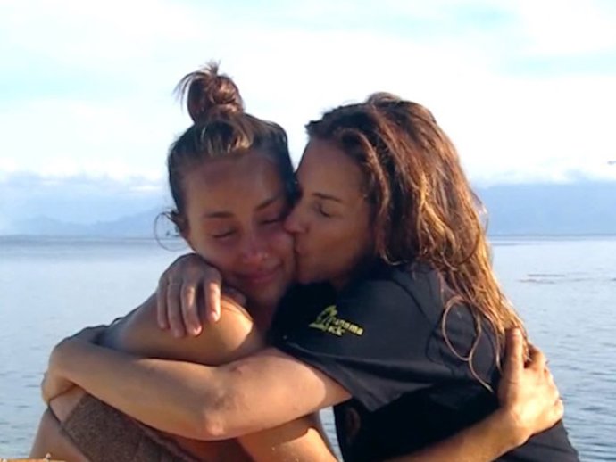 Adara Molinero y Elena Rodríguez en 'Supervivientes: conexión Honduras'.