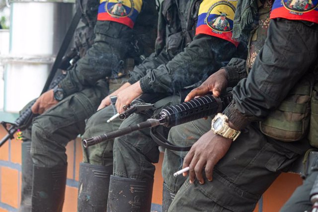 Archivo - Miembros de la guerrilla de las FARC en San Vicente del Caguán, Caquetá, Colombia