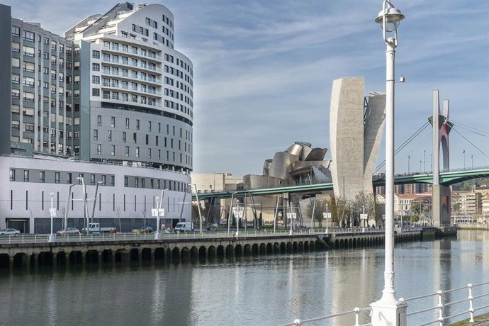 Archivo - Imagen de un hotel en Bilbao