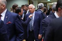 Los 27 debaten sancionar a empresas que ayuden a sortear las restricciones a Rusia, sin nada decidido