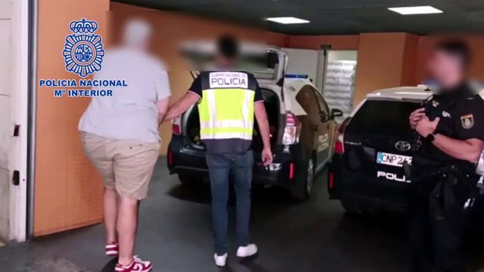 Detenido por simular ser experto informático y estafar más de 250.000 euros a una persona