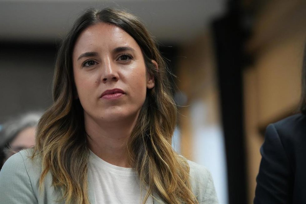 La ministra de Igualdad, Irene Montero, durante un acto en el espacio cultural Lekuona Fabrika de Errentería, a 22 de mayo de 2023, en Rentería, Guipúzcoa, País Vasco (España). Desde el inicio de la campaña electoral, el pasado 12 de mayo, Montero visit