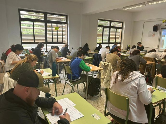 Los aspirantes a las pruebas de nivel de lengua catalana han empezado a examinarse este sábado.