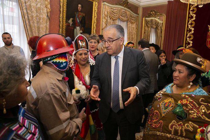 Recepción en el Ayuntamiento de Pamplona.